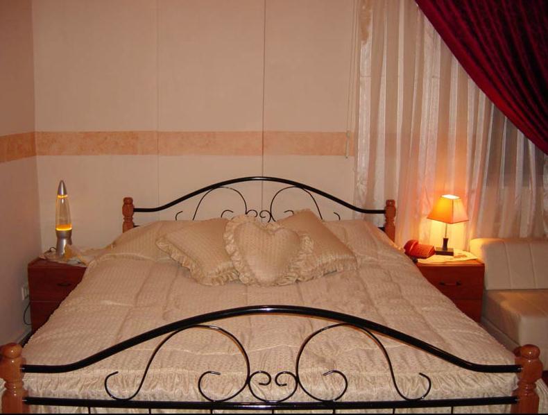 Byblos Hotel And Residence King George الغرفة الصورة